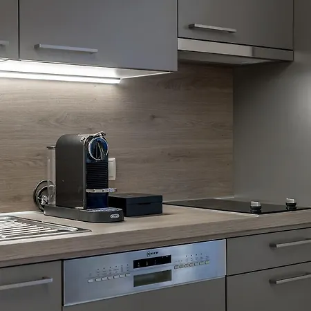 盖兹拉希峰拓普公寓酒店 4* 索尔登