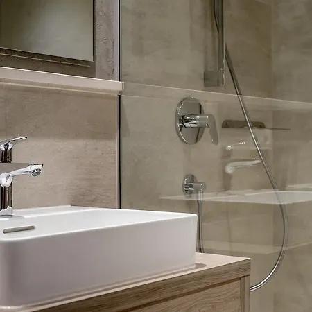 盖兹拉希峰拓普公寓酒店 索尔登