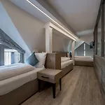盖兹拉希峰拓普公寓酒店 公寓式酒店 4*