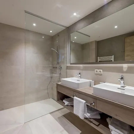 Aparthotel Gaislachkogl 4*